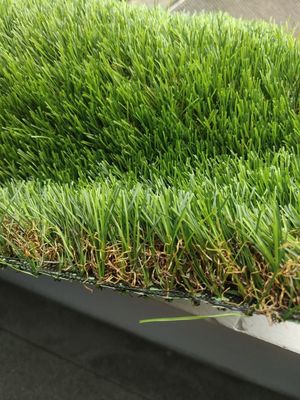 Landschaftlich gestaltendes künstliches Gras PET Constantia-Herbst-35mm