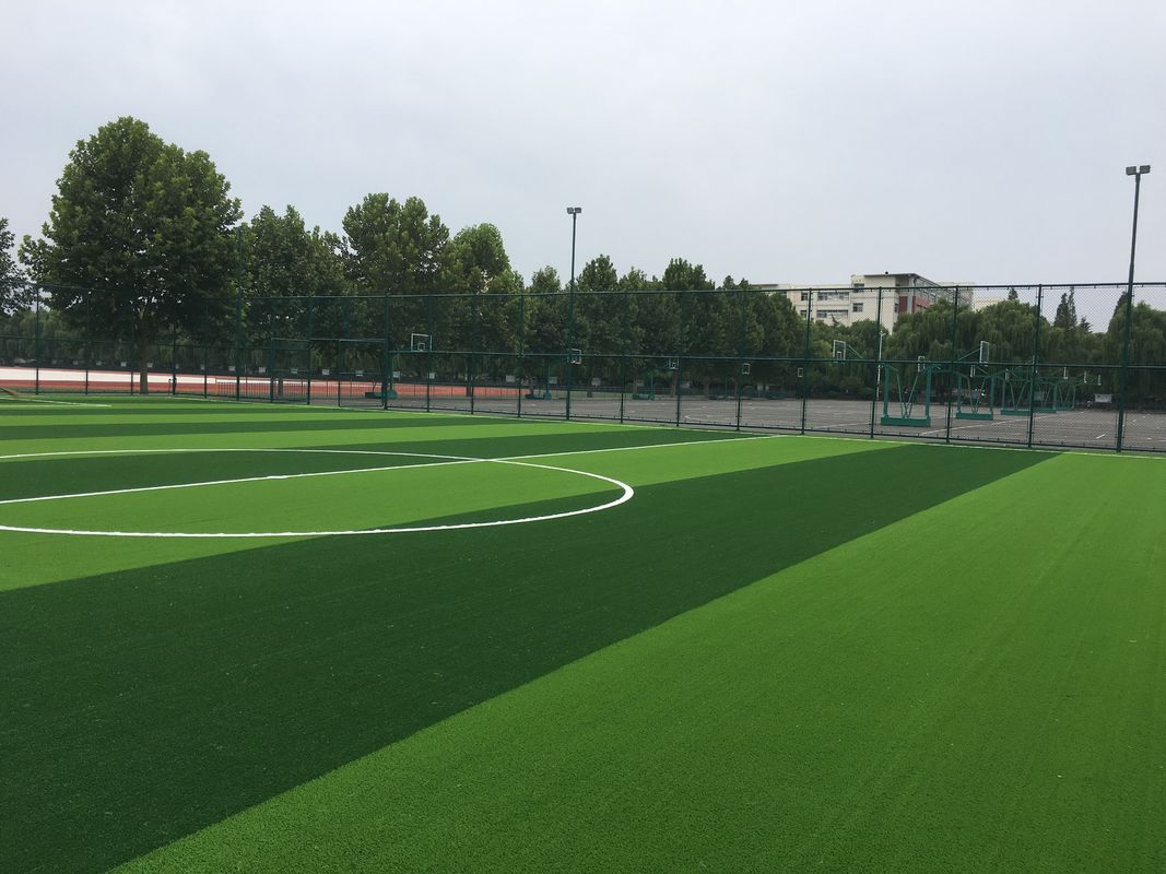 Gras-Fußballplatz-Soem-Service Eco freundlicher natürlicher schauender künstlicher